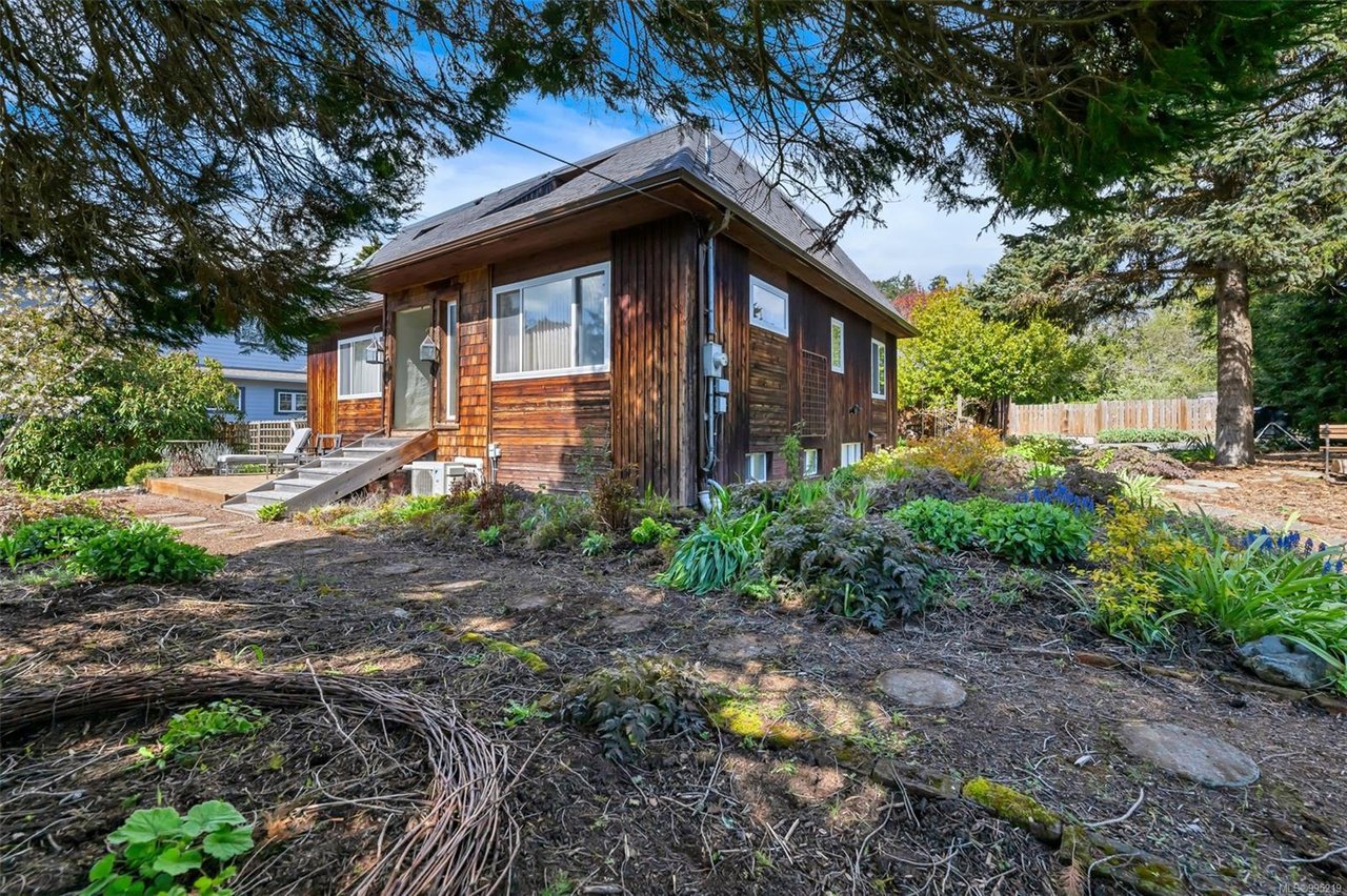 36 Tovey Cres, View Royal