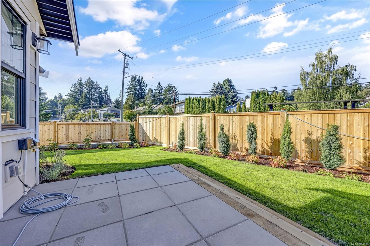 7046 Central Saanich Rd, Central Saanich
