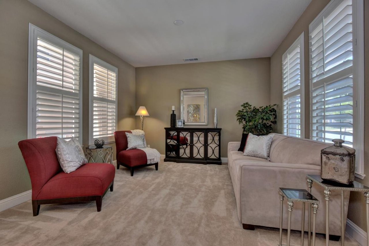 1531 Silver Pond Ln