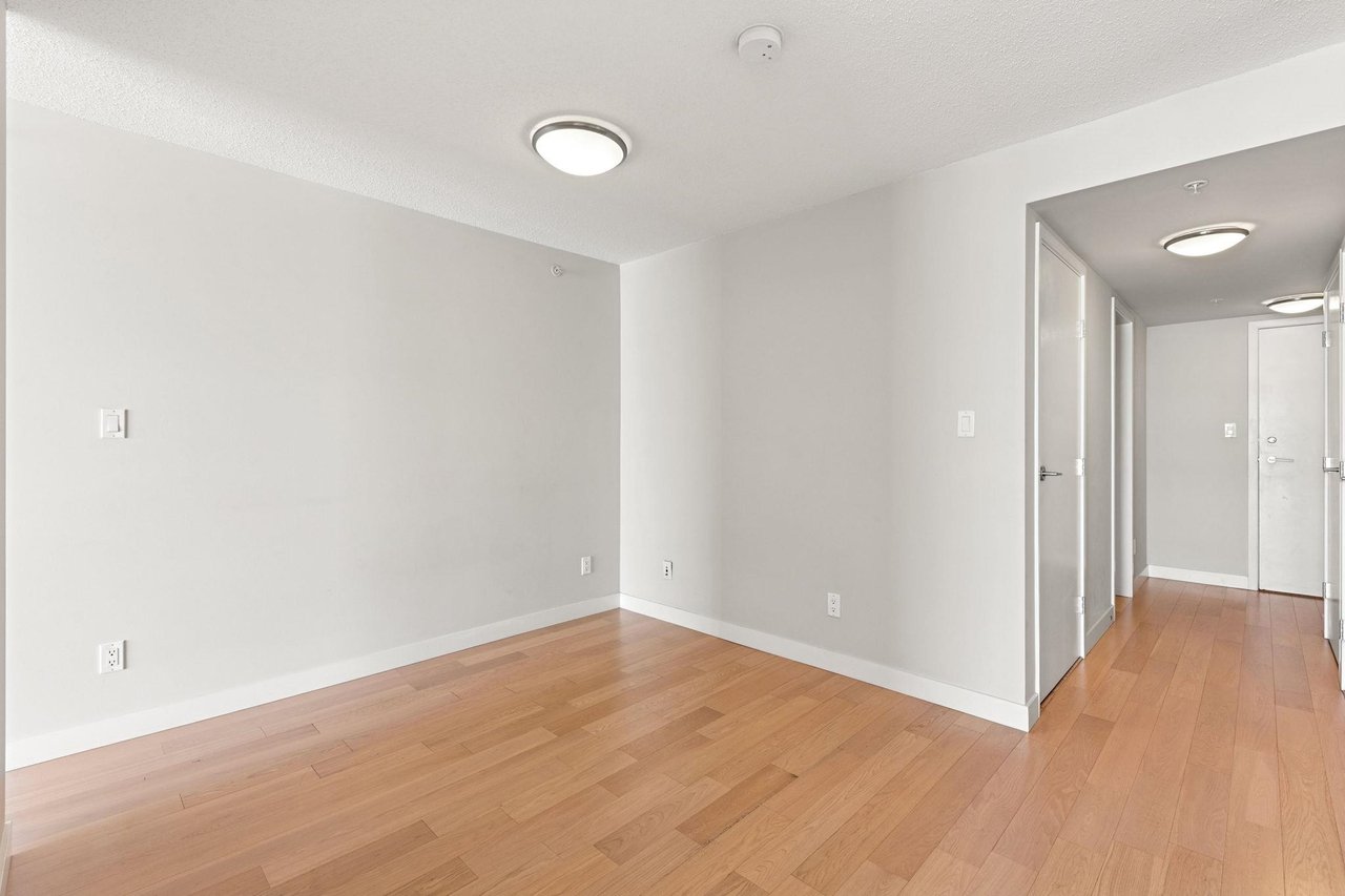 416-1635 W 3rd Ave