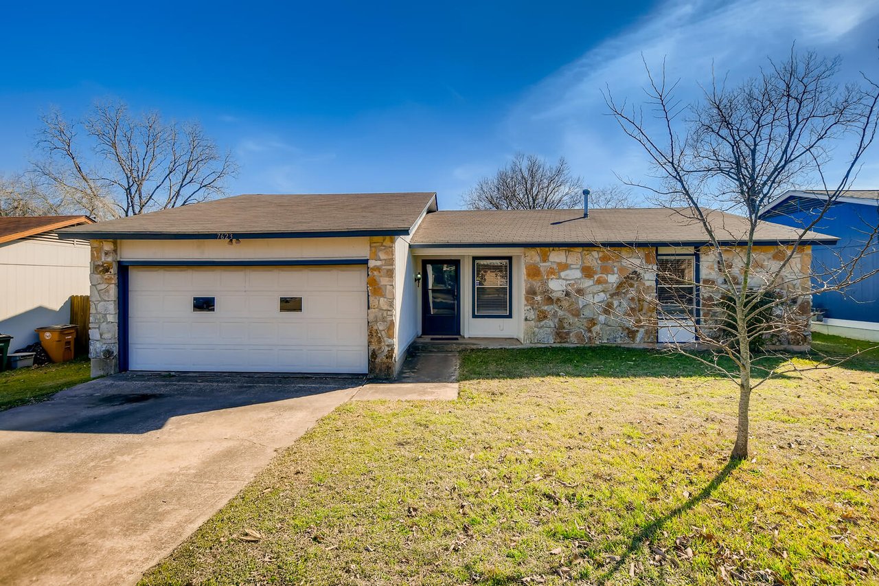 7623 Scenic Brook
