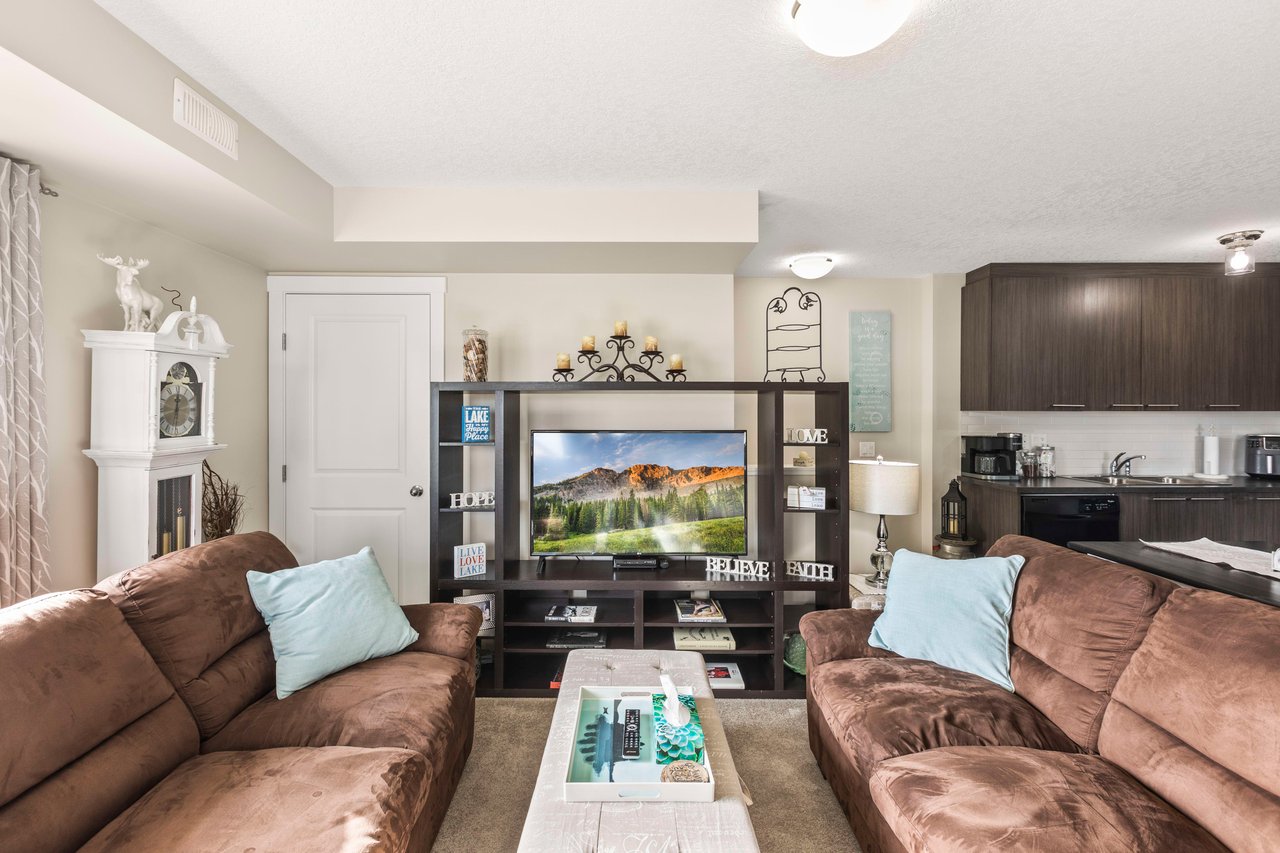244, 300 Marina Drive Unit: 244