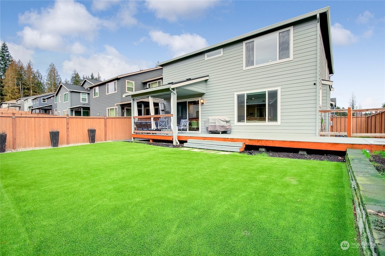 13386 207th Ave