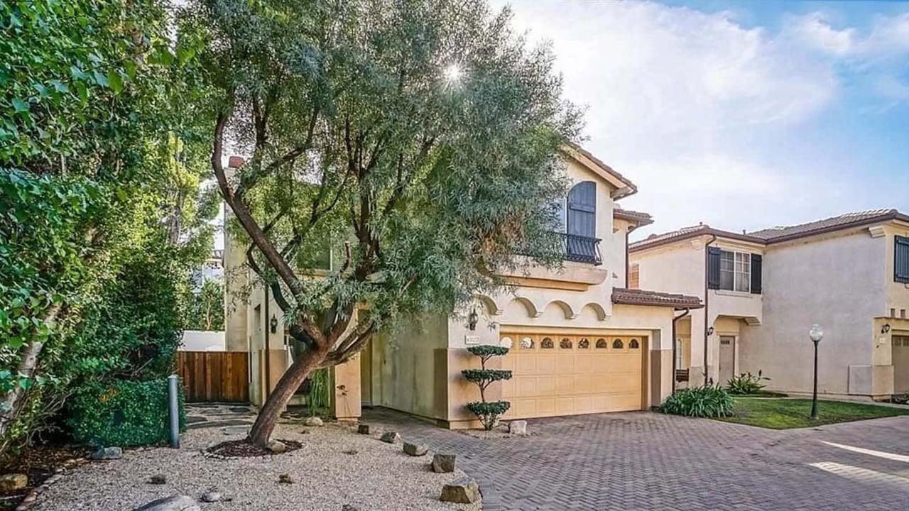 Tarzana, California