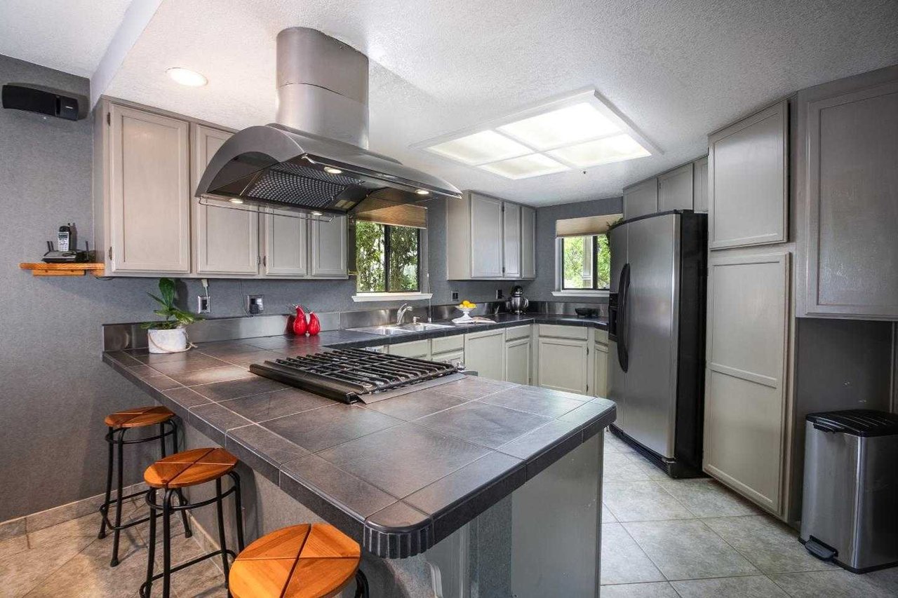 329 Village Creek RD