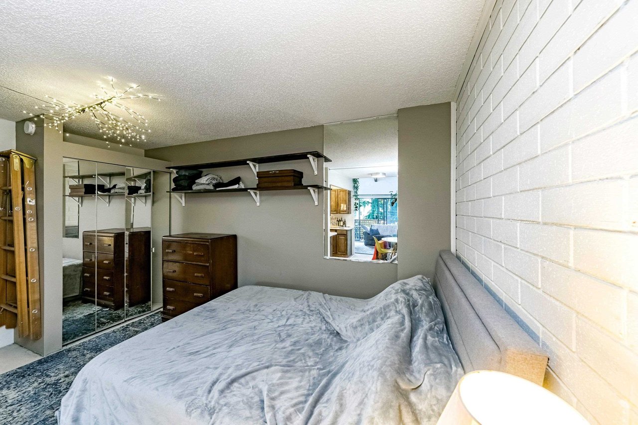 303-330 E 7th Avenue, Vancouver