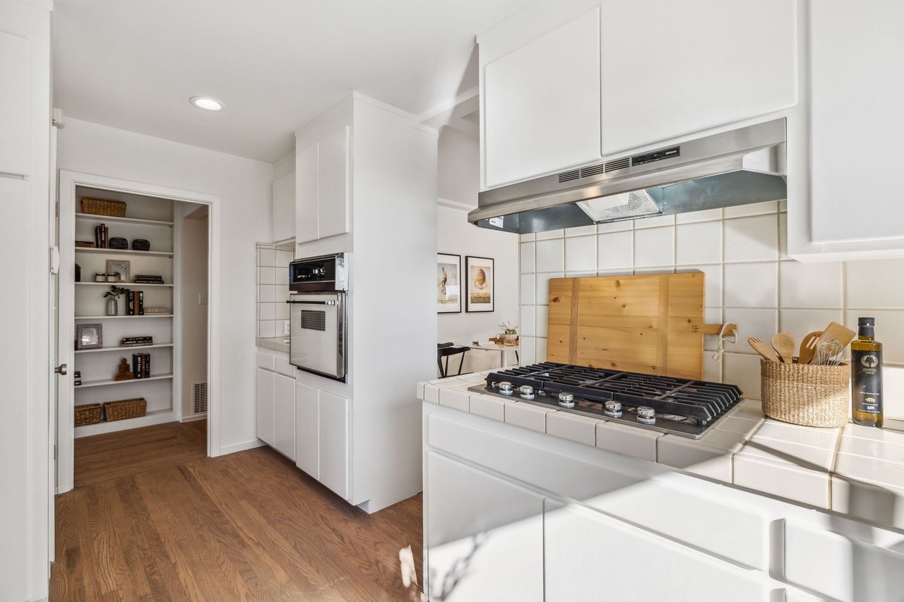 90 Altura Way