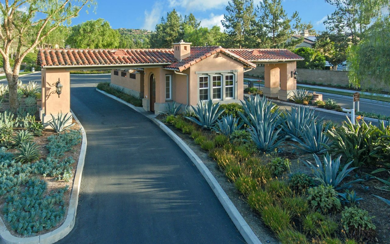 COVENANT HILLS