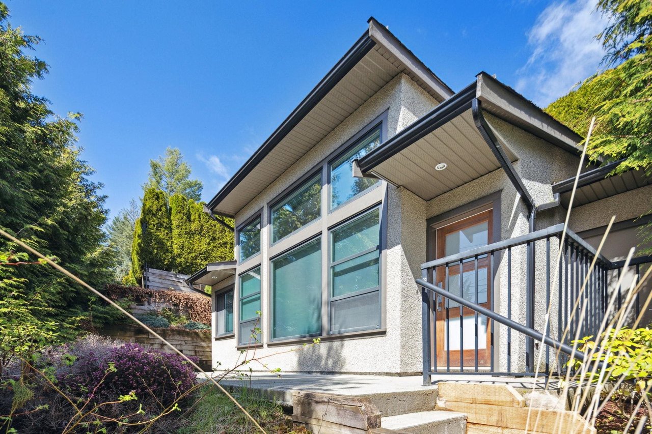 739 Westmoreland Cres