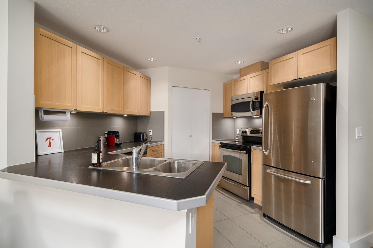 325-5777 Birney Ave