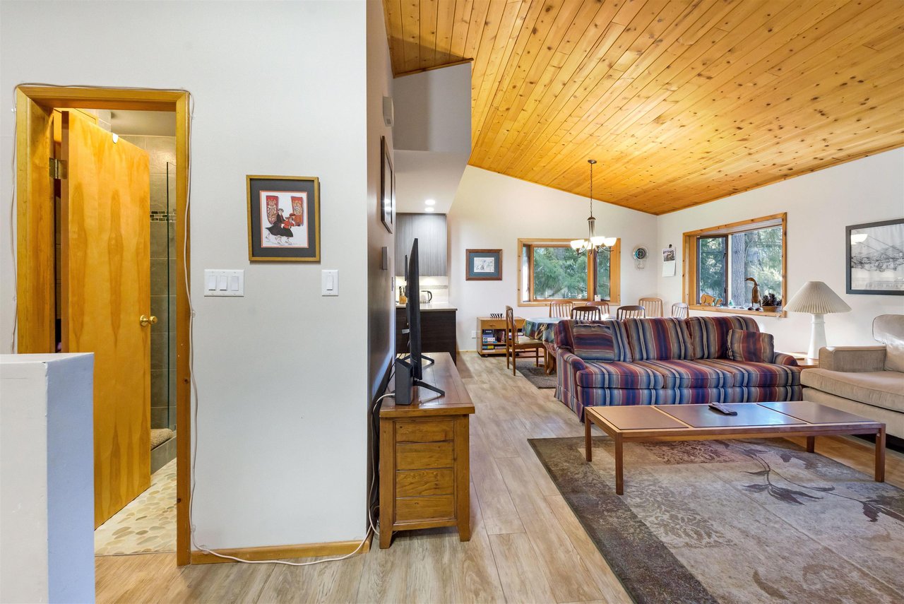 2729 Sproatt Dr