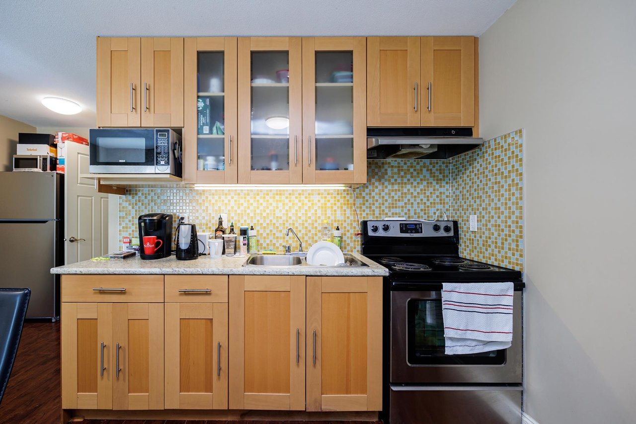 335 E 15th Street, North Vancouver