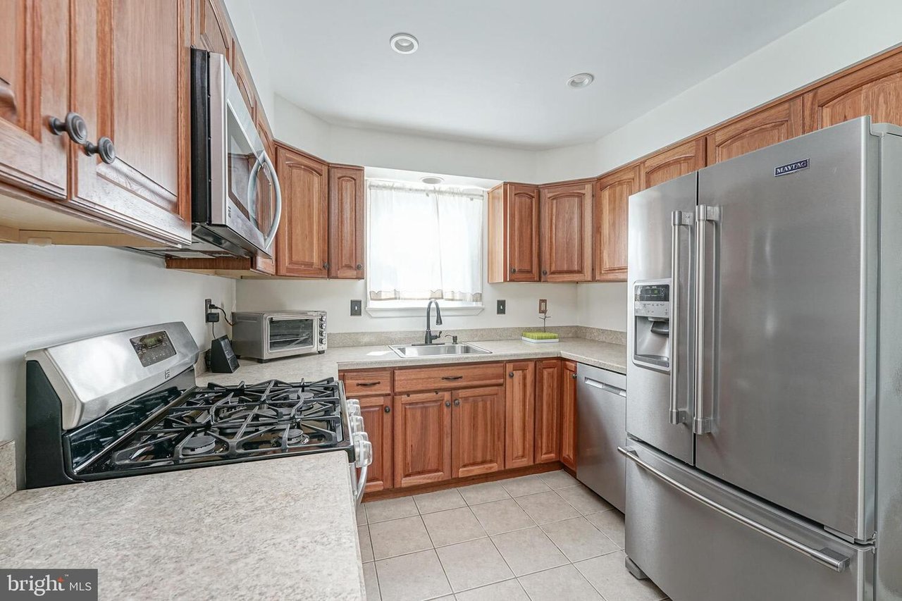 128 Greenwood Rd