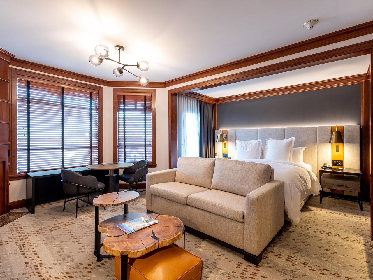 562-4591 Blackcomb Wy