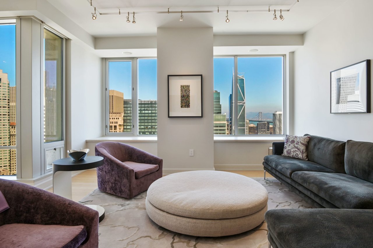City View 3 BD St. Regis Residence