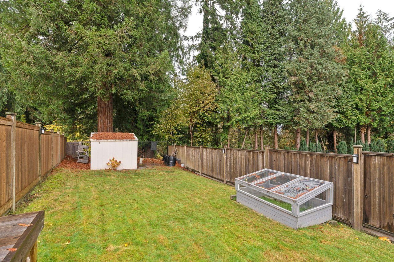 1501 Marine Cres