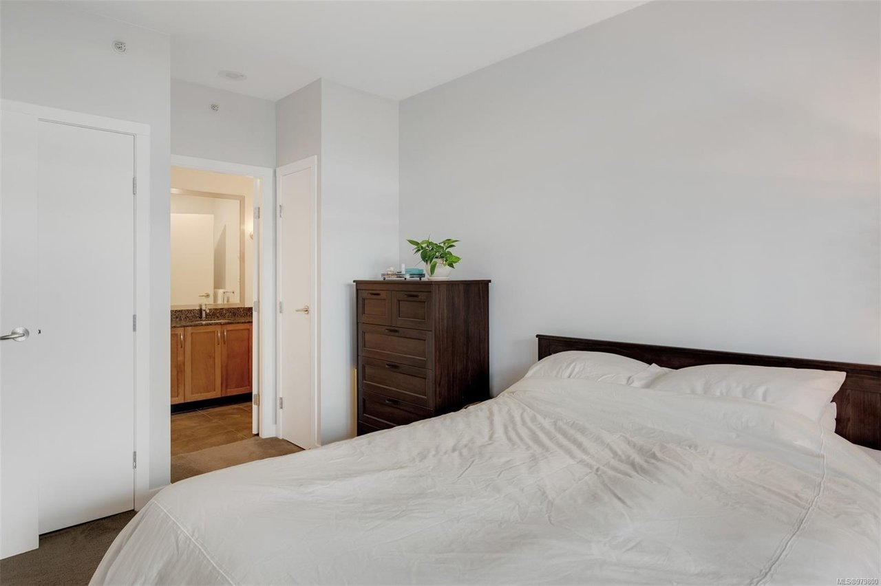 201-788 Humboldt St