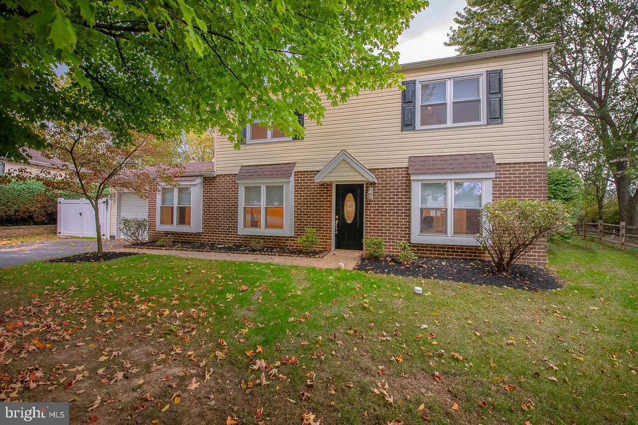 82 Woodbine Way