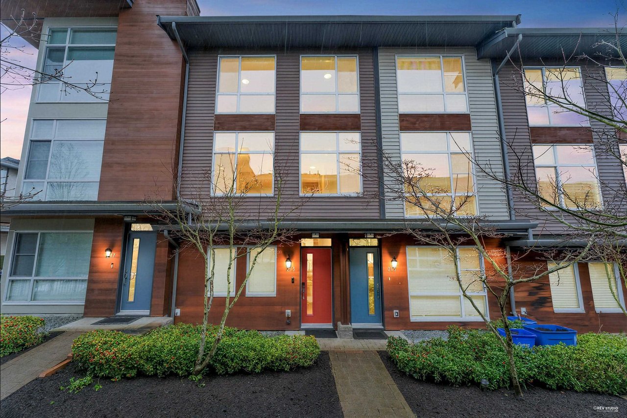 215-2228 162 St