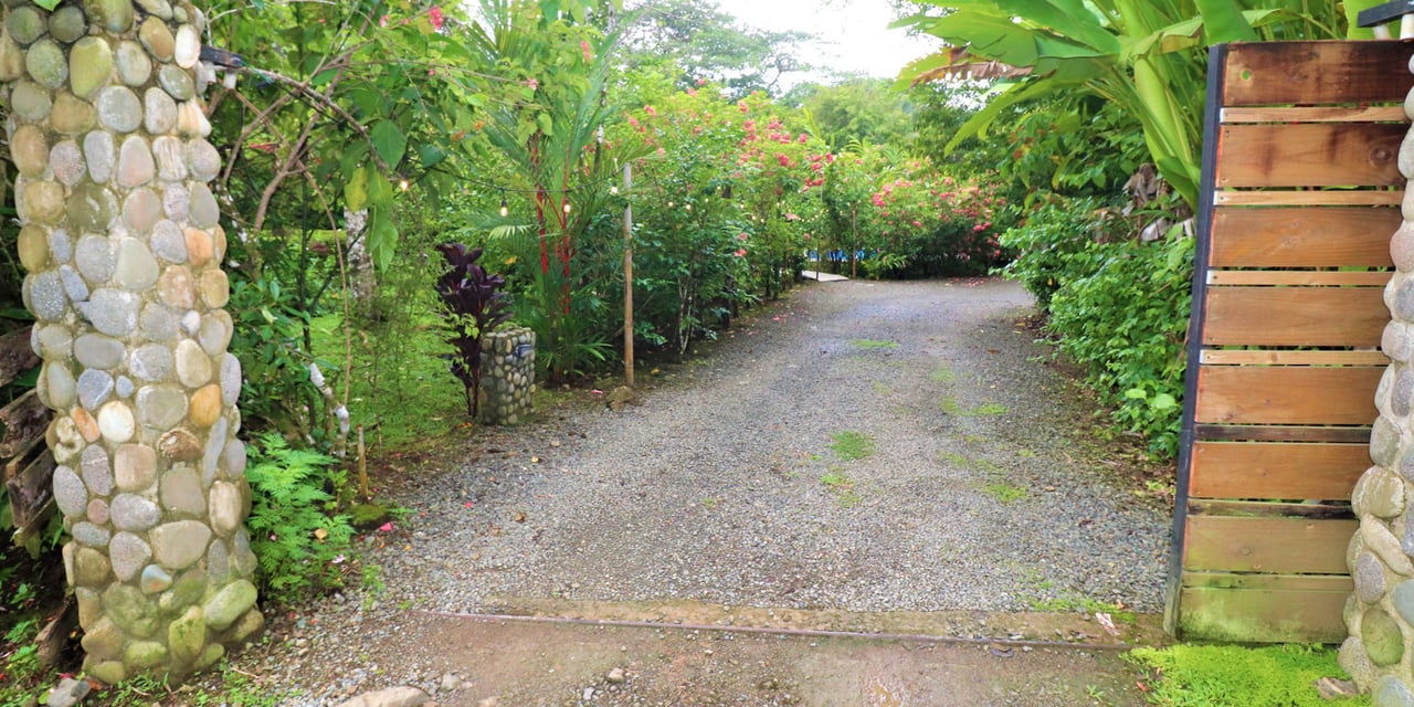 Riverfront Boutique Jungle Hotel, Ojochal, Puntarenas