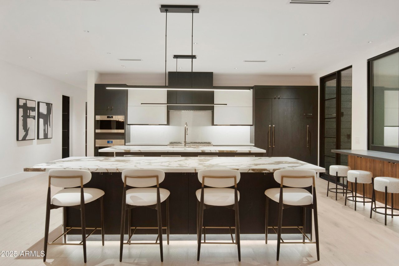 4117 E Keim Dr