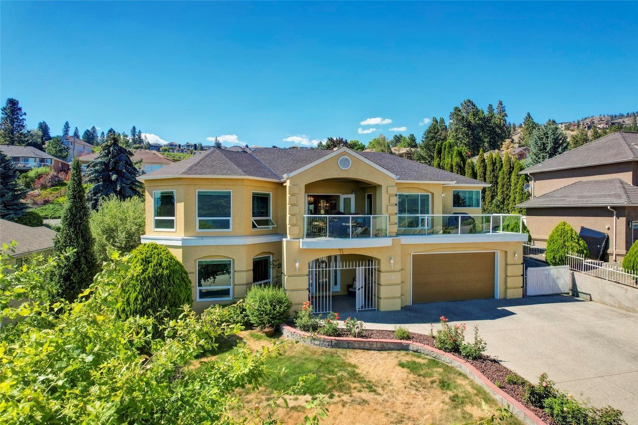 3514 Empire Pl W