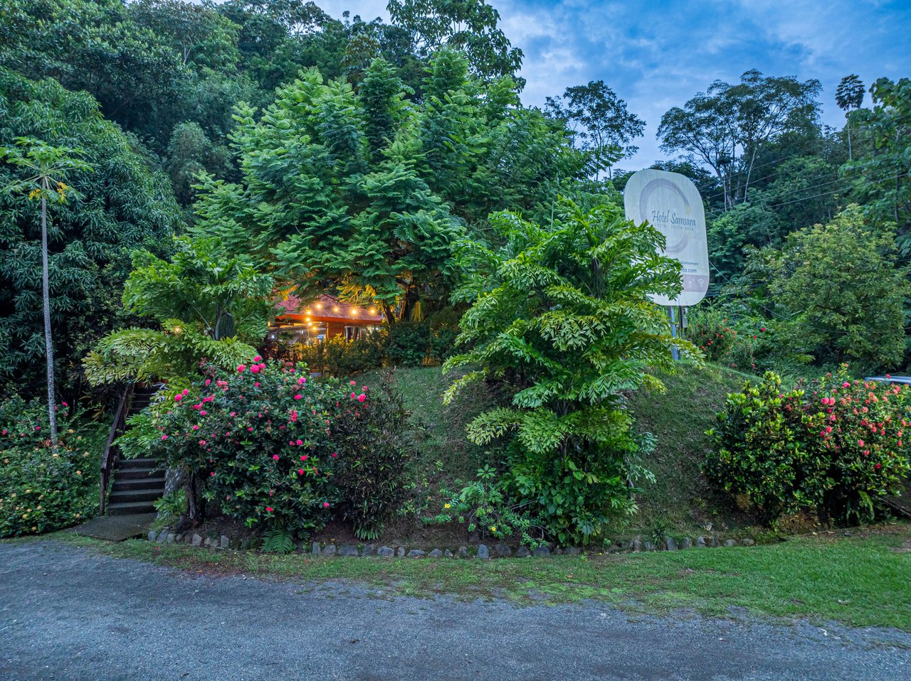 10-Acre Uvita Commercial Property with Existing Hotel & Highway Frontage – Development Potential Near the Beach