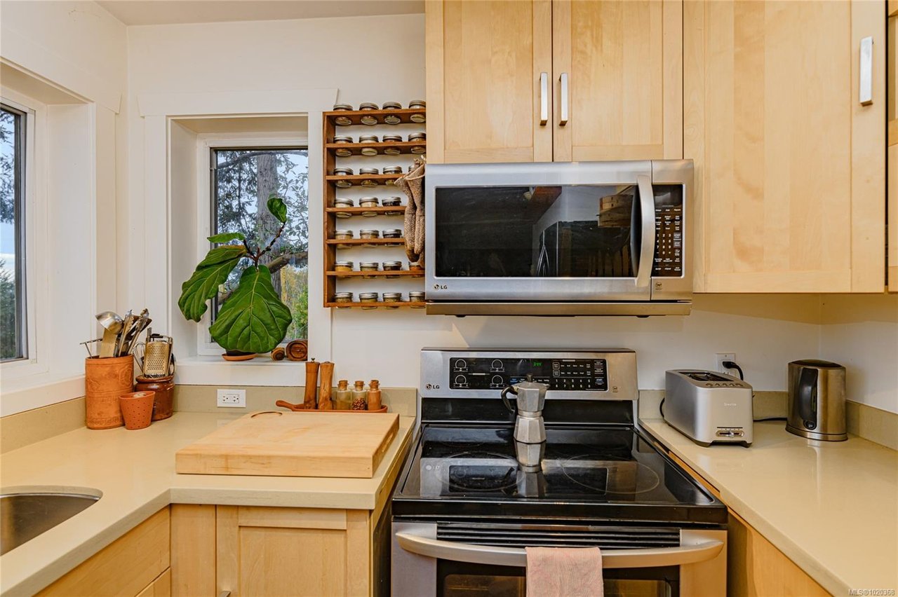 140 Mt. Baker Cres