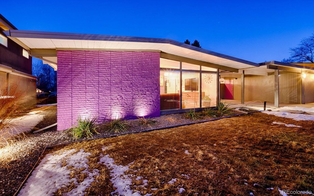 Modern Listing of the Day (March 2, 2022)