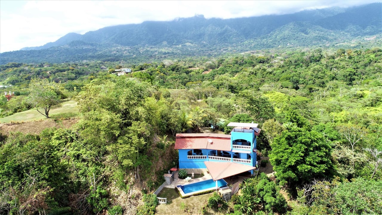 Iconic Eco-lodge With Outstanding Ocean, Sunset, and Mountain Views
