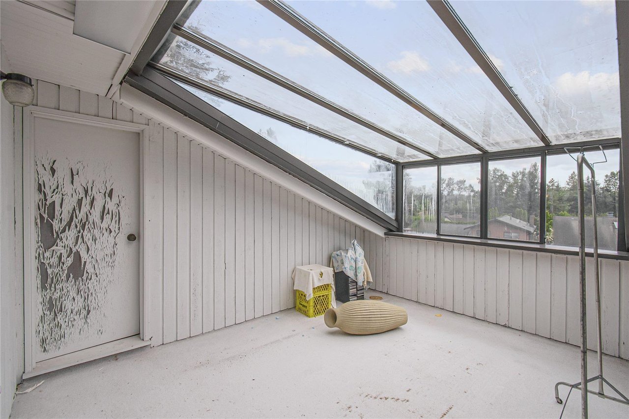 2920 Camrose Dr