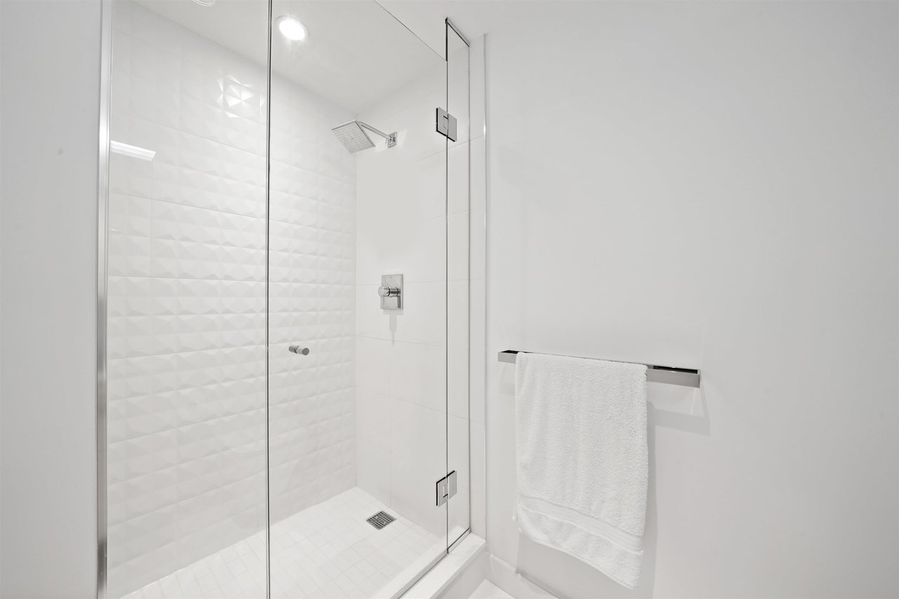 PH1-2221 E 30th Avenue, Vancouver