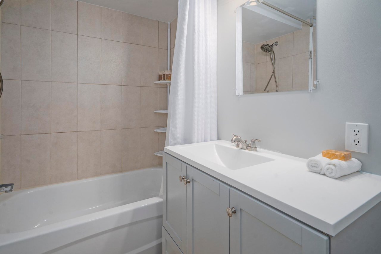 2959 Surf Cres