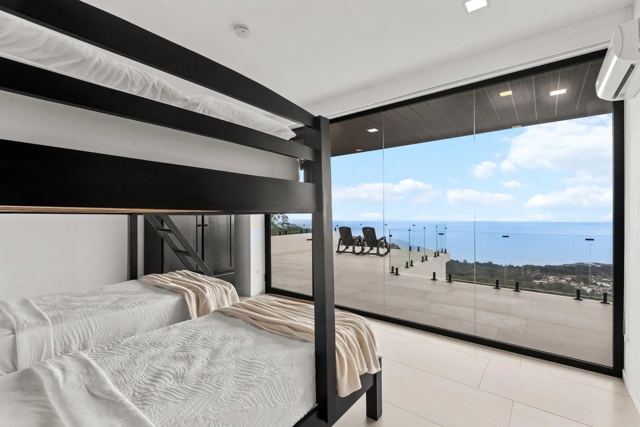 Luxury Ocean View Villa, Jaco, Puntarenas