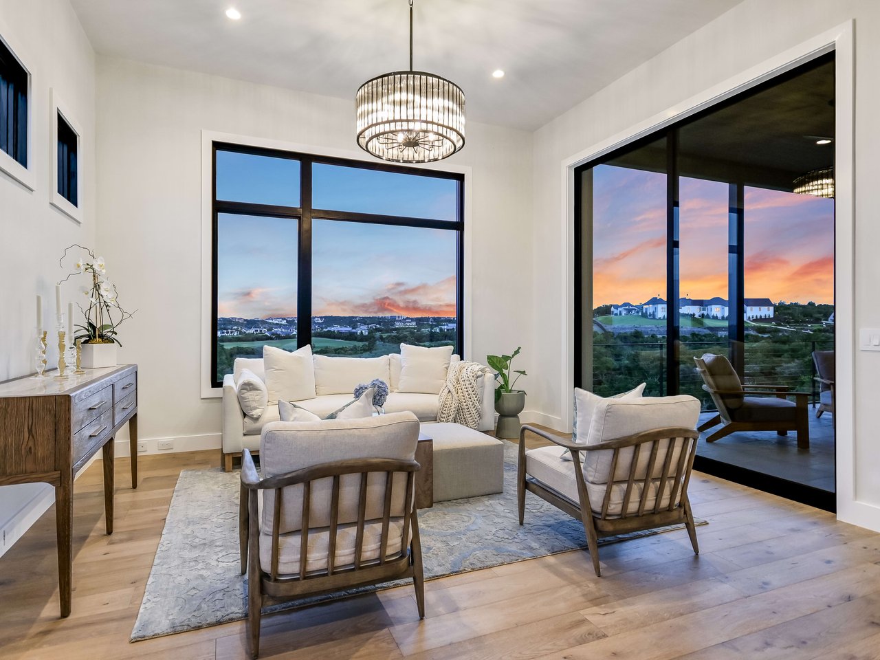 Alluring Amarra Masterpiece
