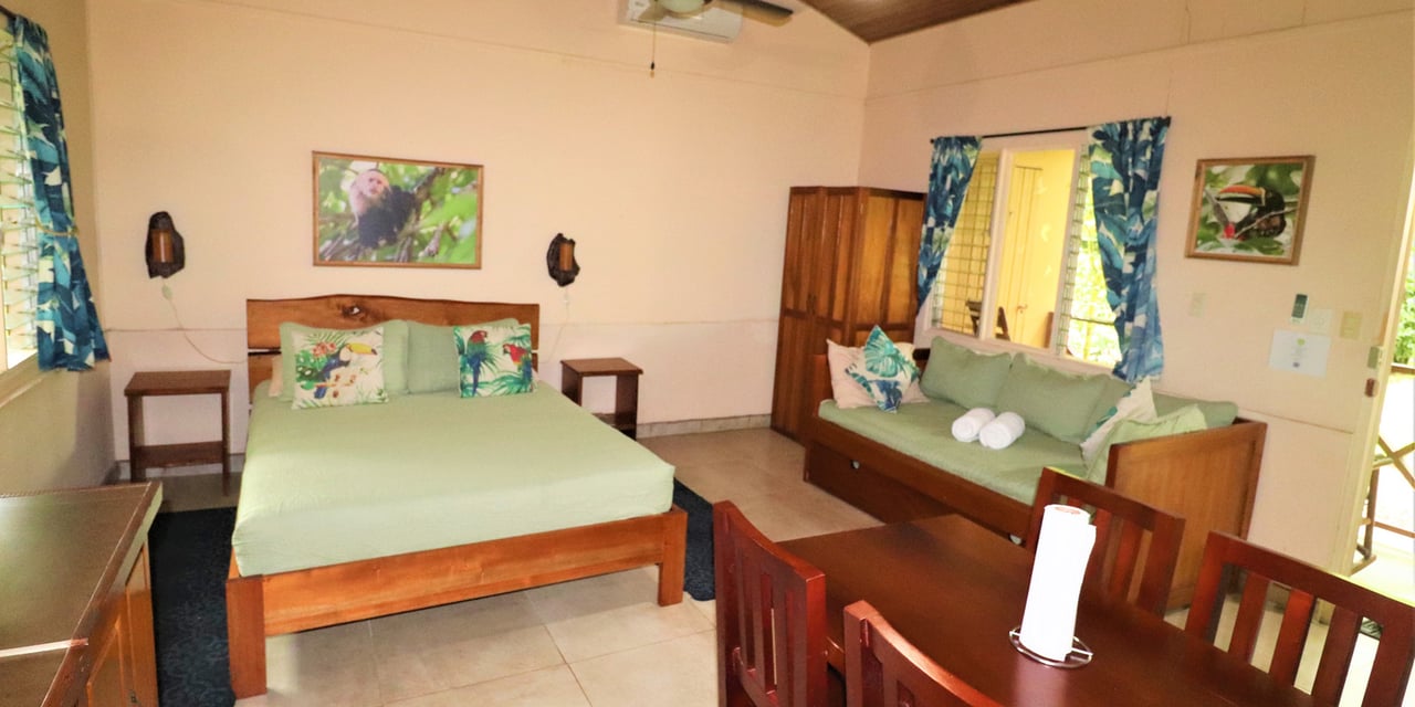 Riverfront Boutique Jungle Hotel, Ojochal, Puntarenas