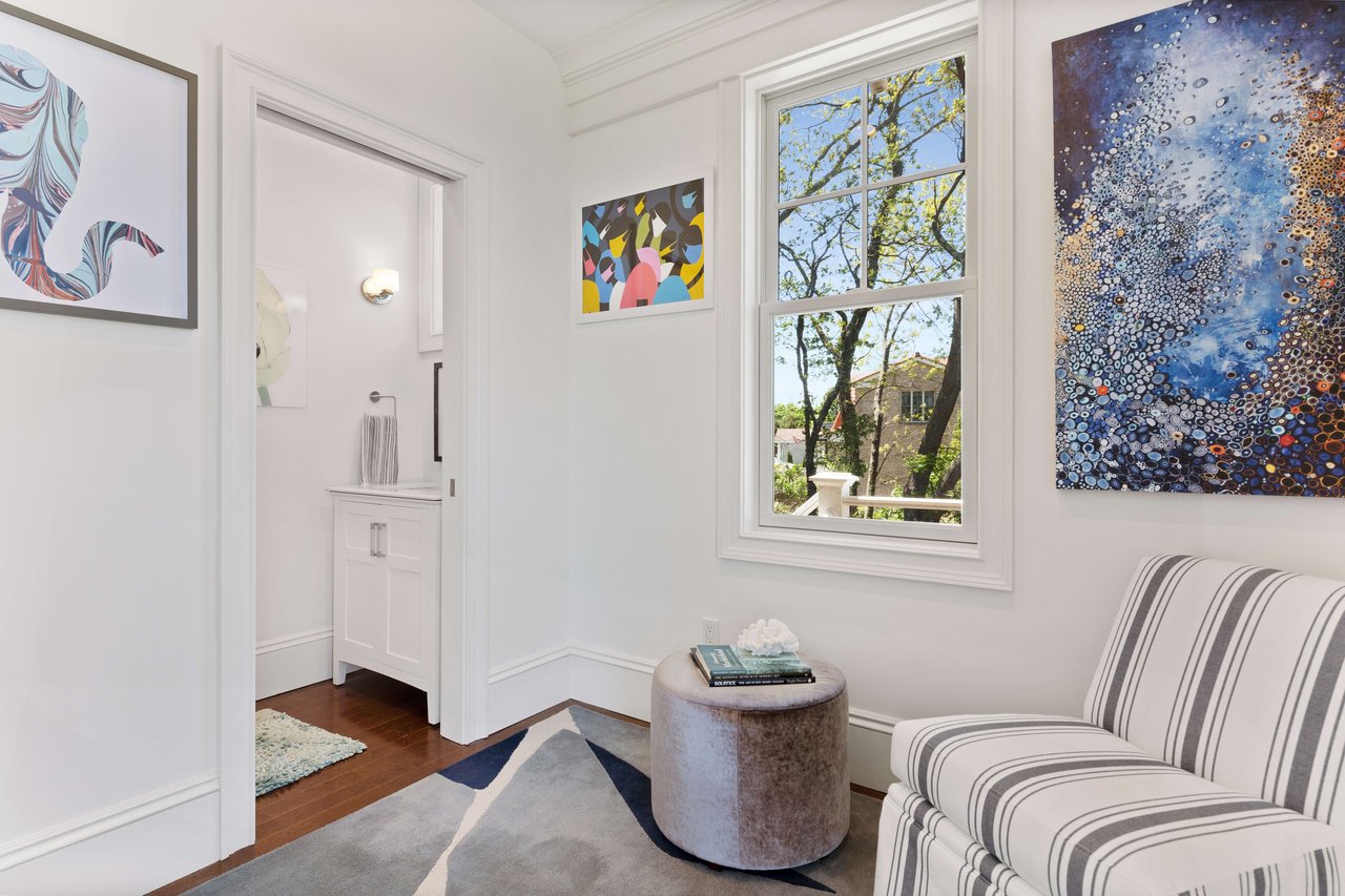 84 Robert Road, Marblehead