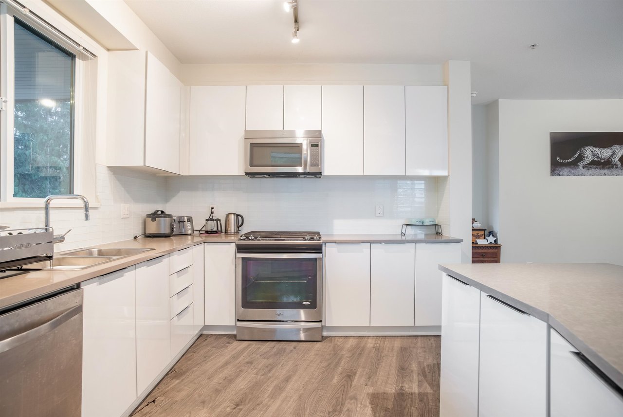 404-1151 Windsor Mews