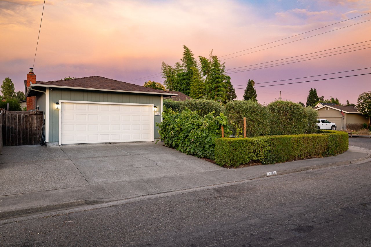 Charming Single-Level Home in the Heart of Rohnert Park