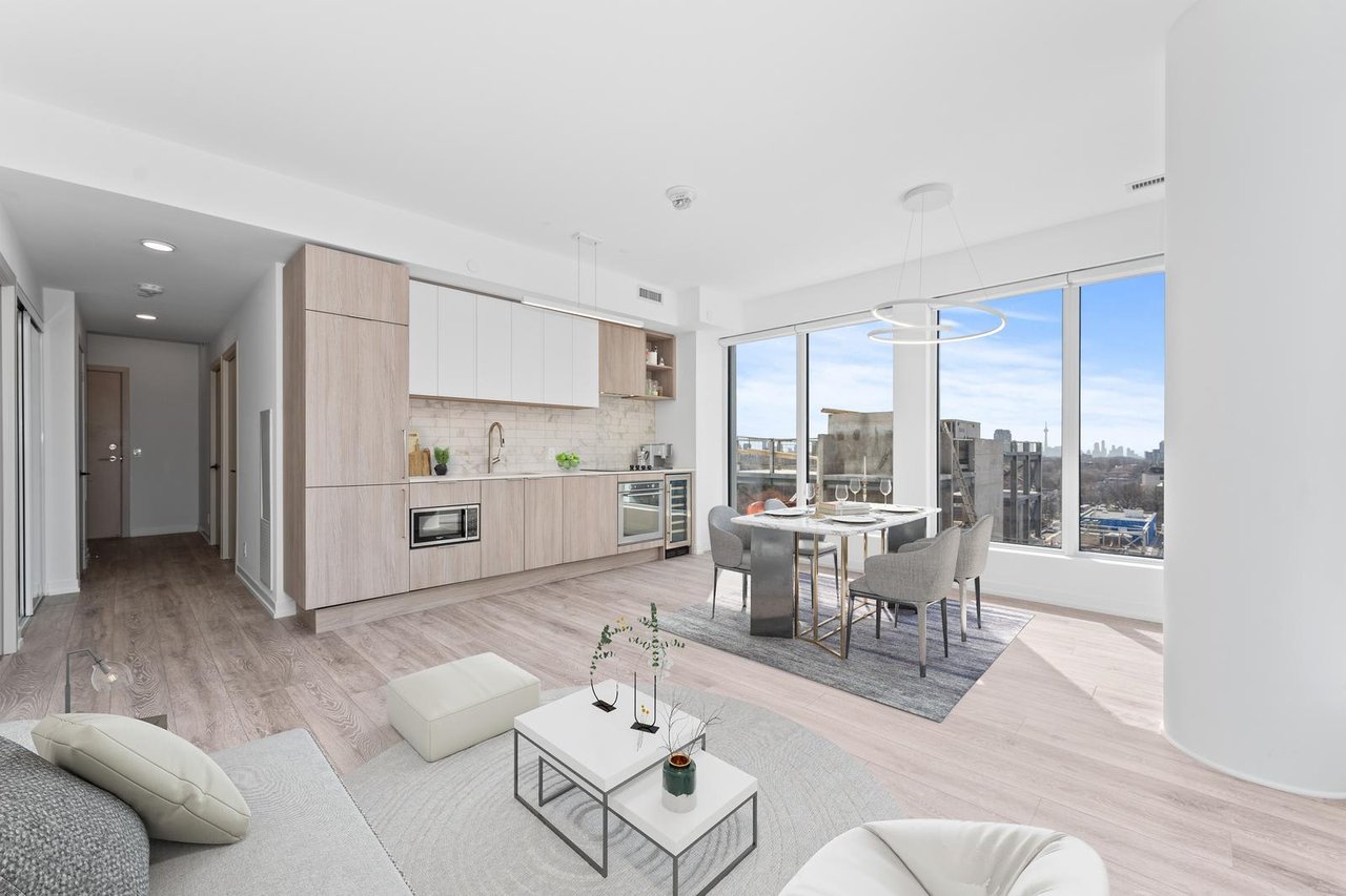 2020 Bathurst St Unit: 1121