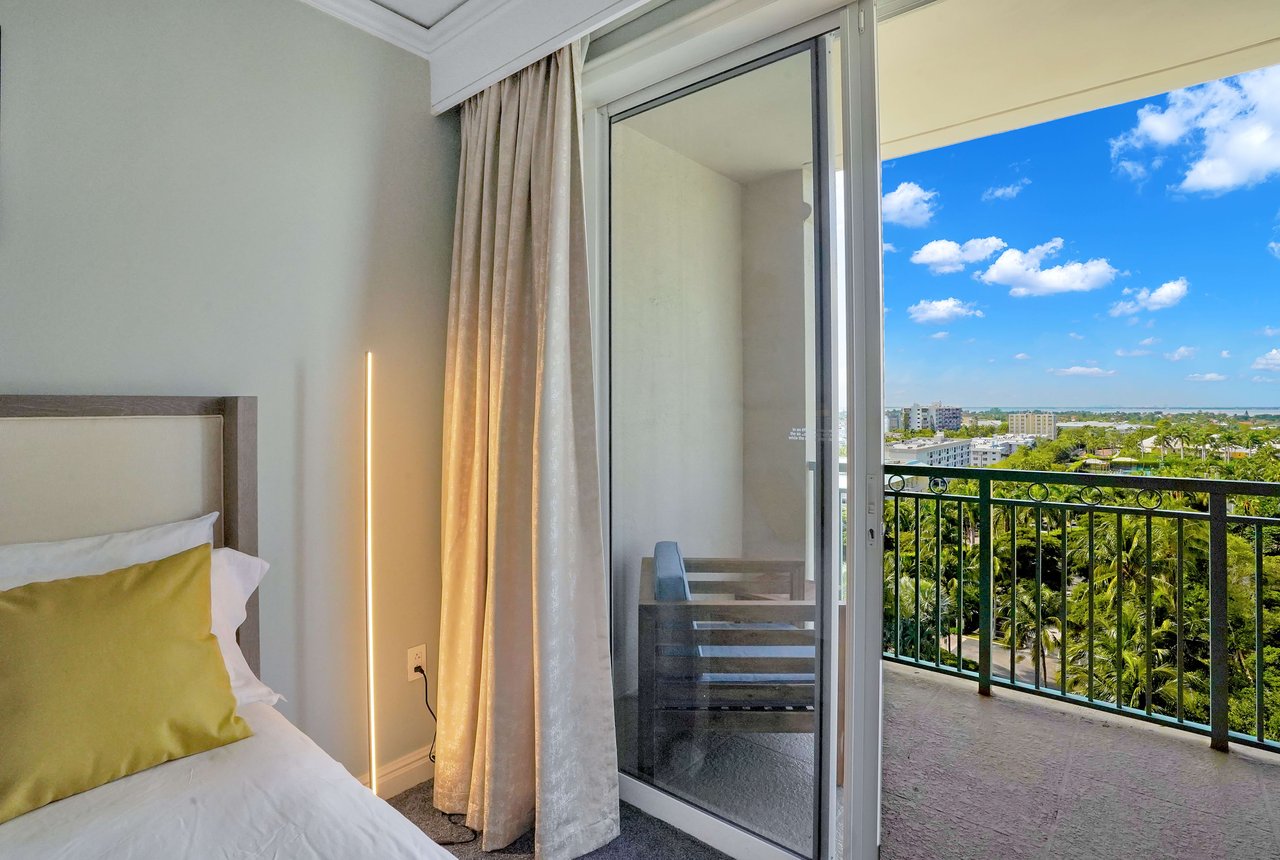 Ritz Carlton Key Biscayne Unit 870