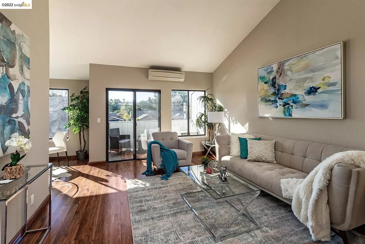 895 Cherry Creek Cir