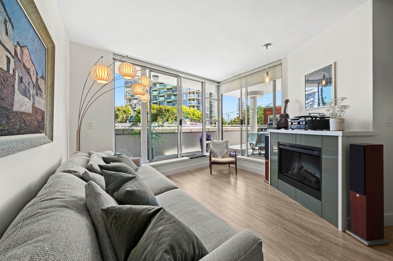 314-298 E 11th Ave