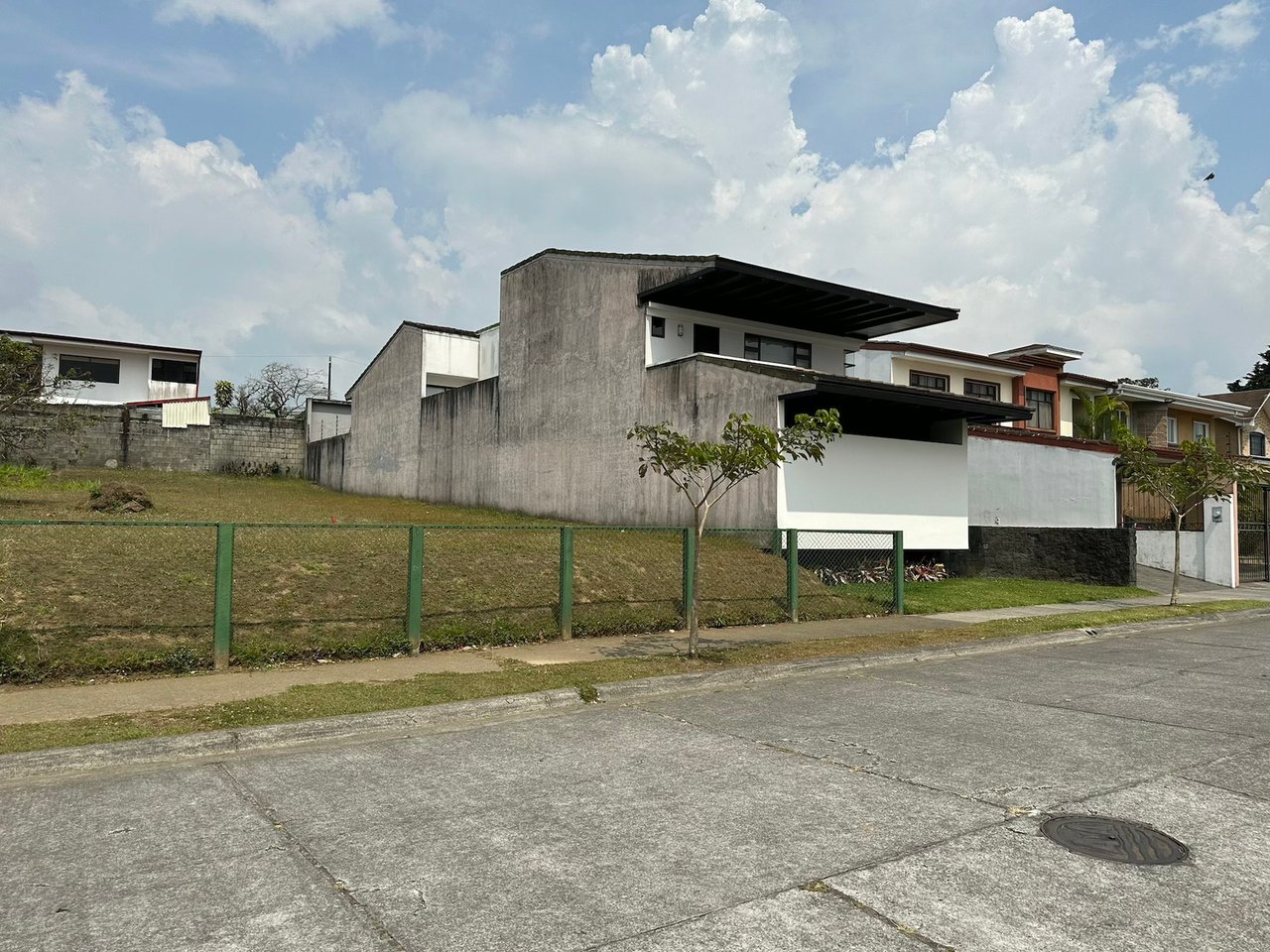Gated Residential Building Lot, Curridabat, San Jose