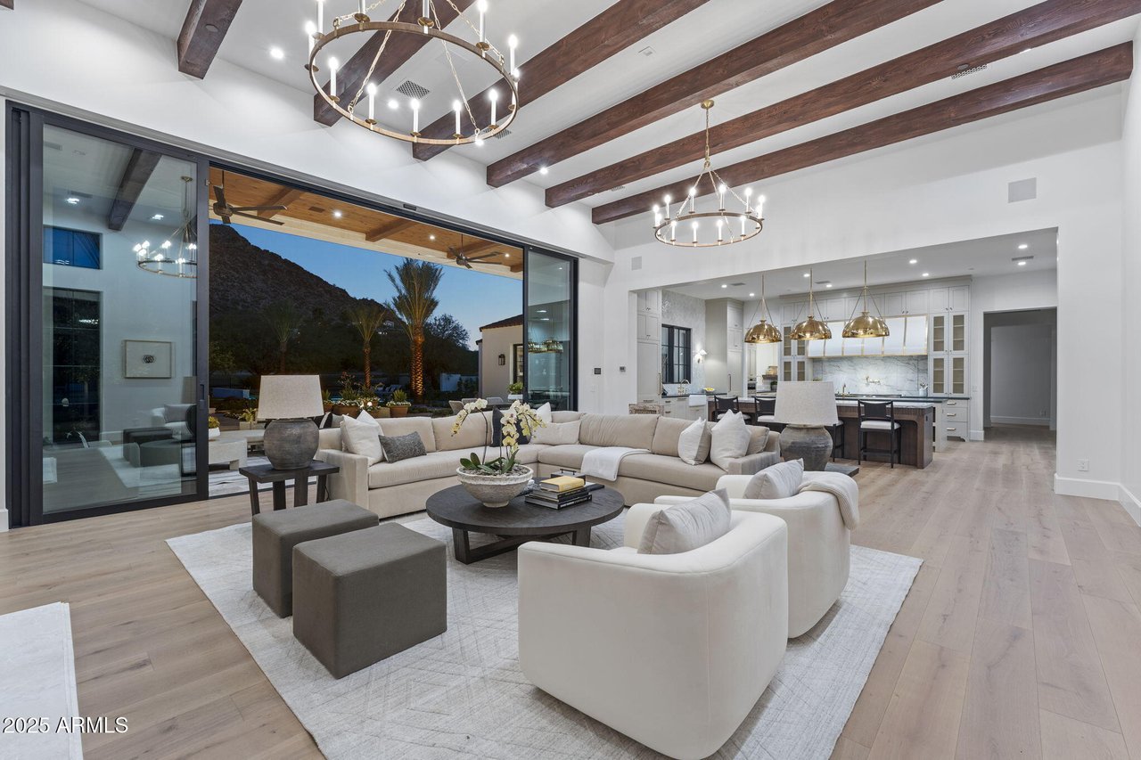 7501 N Eucalyptus Dr