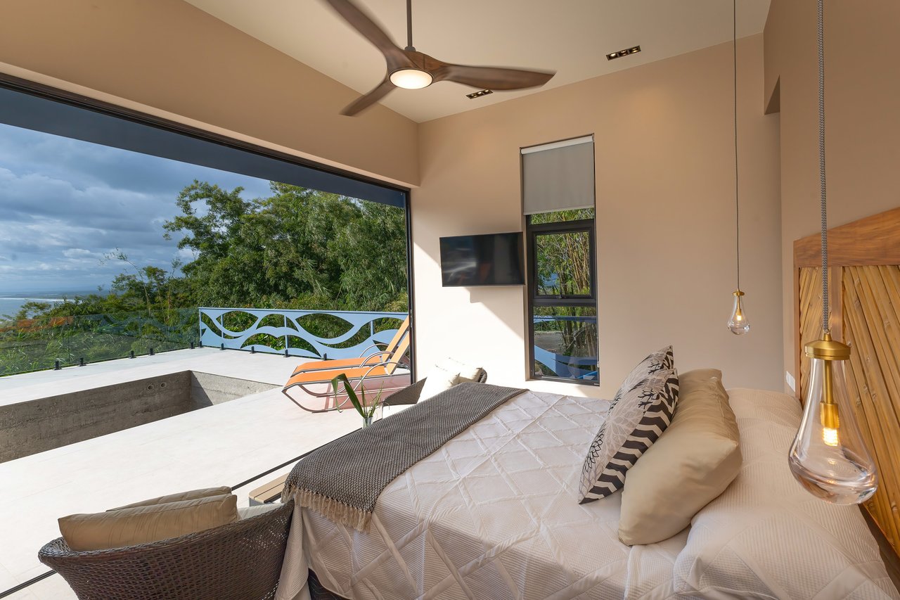Modern Luxury Villa Near Marina, Manuel Antonio, Puntarenas