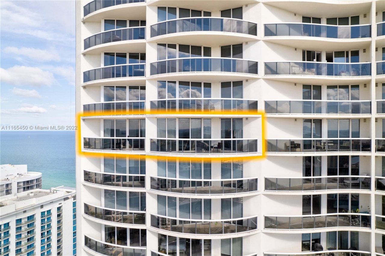 17201 Collins Ave #3708 Sunny Isles FL