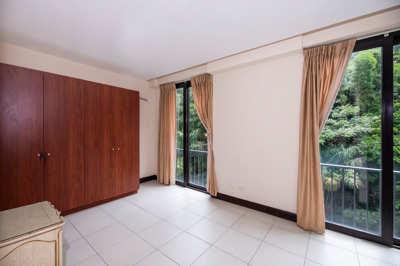 Premier Panoramic City View Penthouse, Escazu, San Jose
