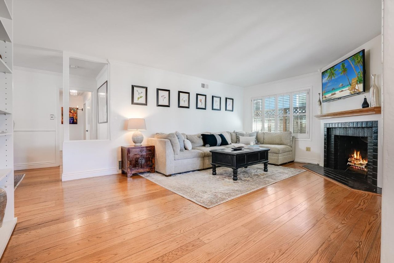 233 Ruby Ave