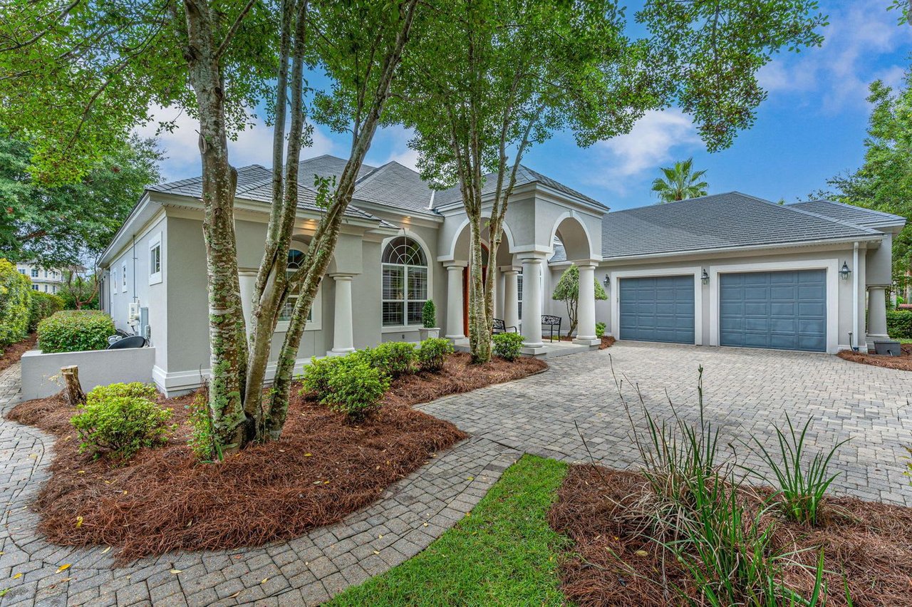 6290 Augusta Cove